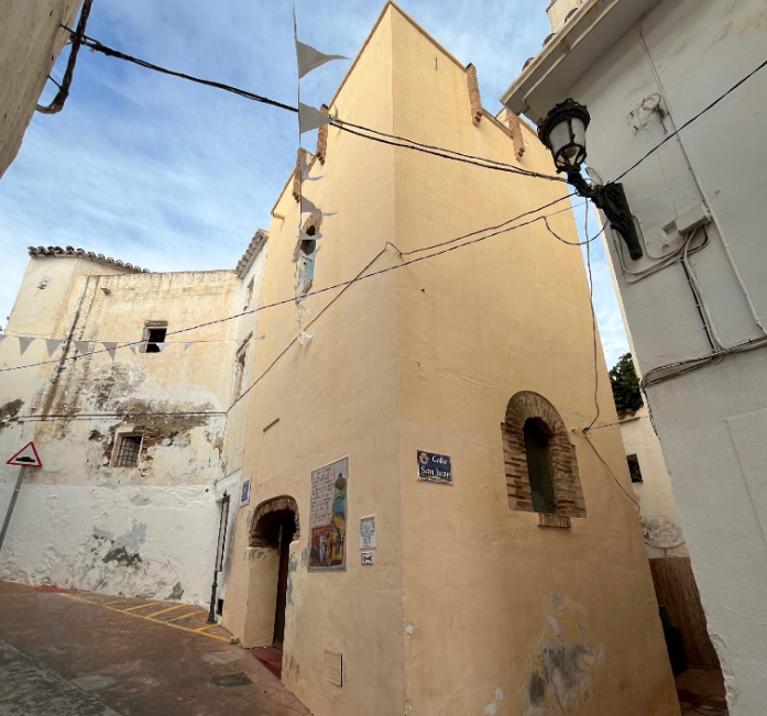 Levantamiento del torreón árabe de Torrox (s. XII)